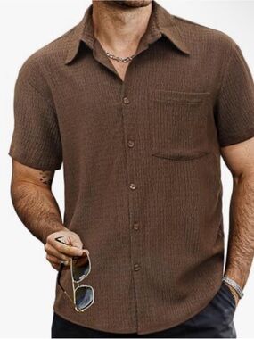 Men's Short-Sleeve Casual Button-Down Shirt in Brown